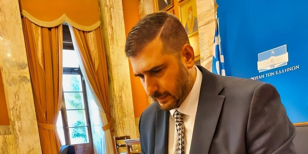 Ο Χάρης Κατσιβαρδάς