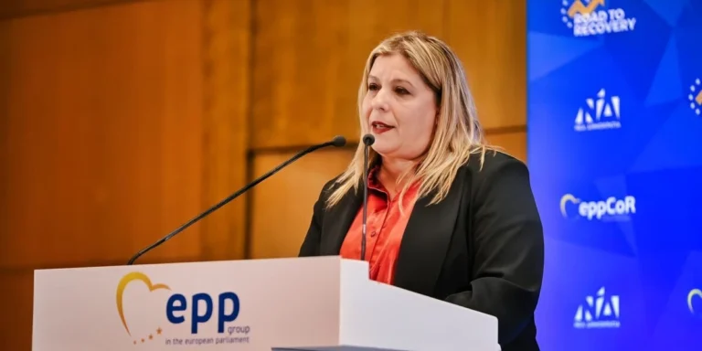 Η Μαρία Συρεγγέλα
