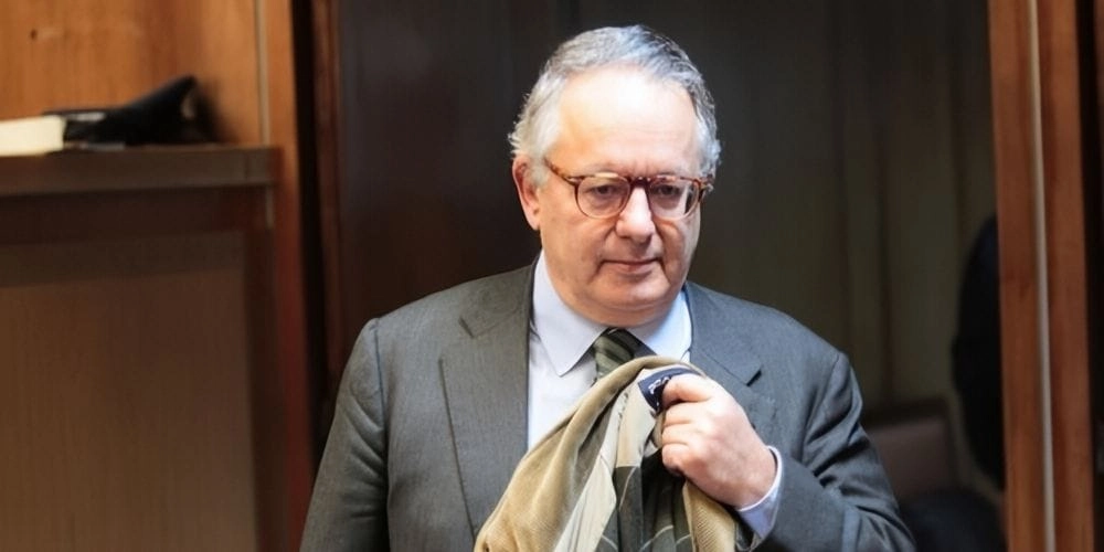 Ο Νίκος Αλιβιζάτος