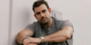 Νίκος Πολυδερόπουλος