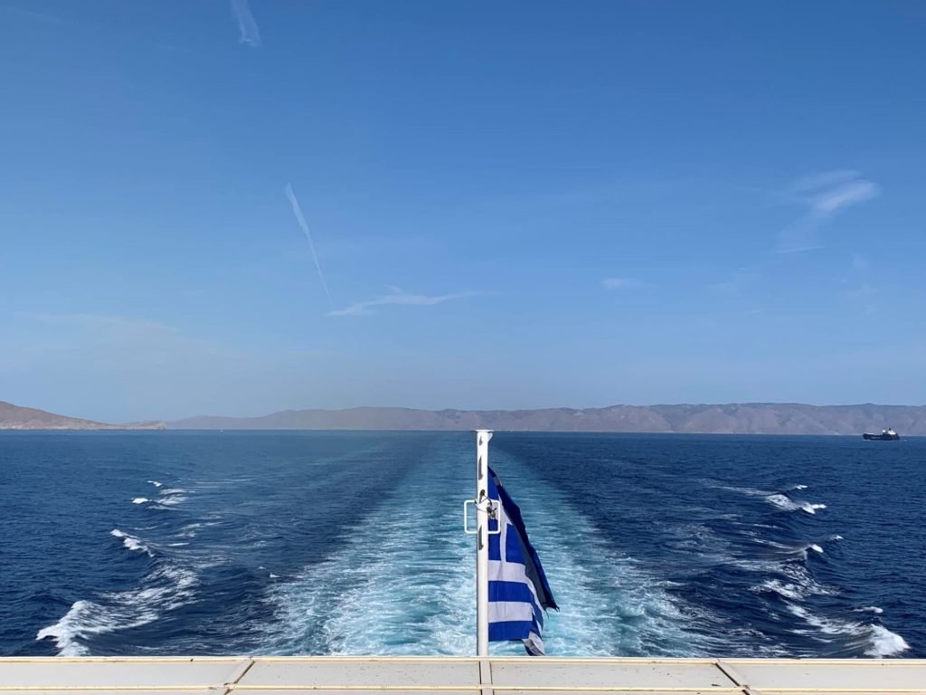 Ελληνική σημαία σε πλοίο