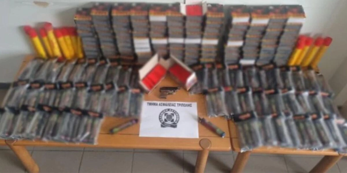 Σύλληψη για κροτιδες