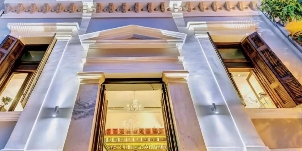 Η είσοδος στη Μαντζάρου 3