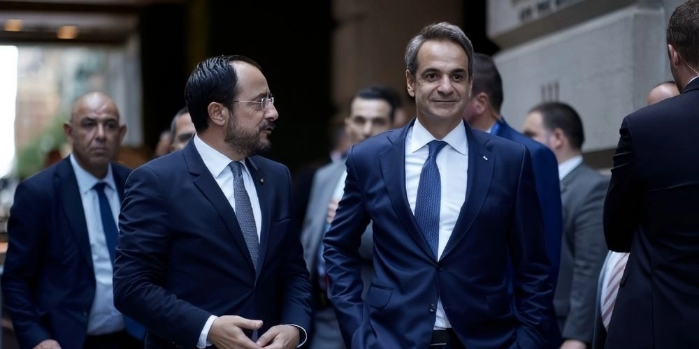 Ο Κυριάκος Μητσοτάκης και ο Νίκος Χριστοδουλίδης