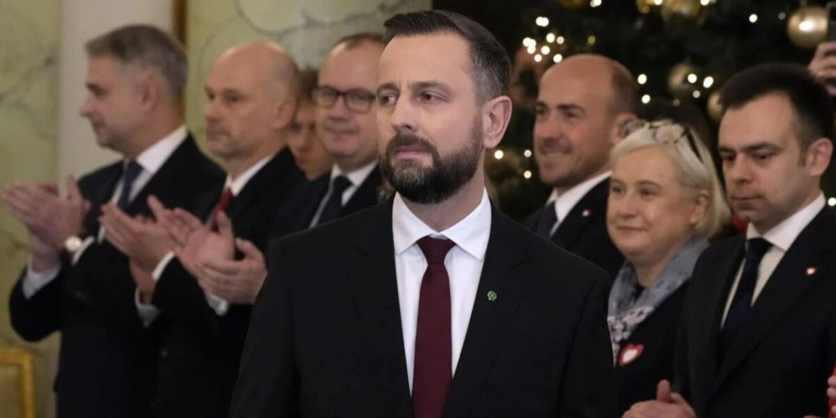 Ο υπουργός Άμυνας της Πολωνίας