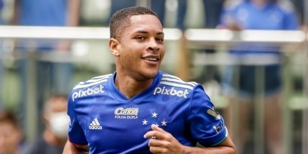 Ο Βραζιλιάνος επιθετικός της Μπαρτσελόνα Βίτορ Ρόκε