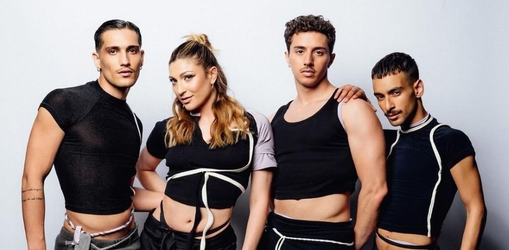 Χορευτική ομάδα ελληνικής αποστολής στη Eurovision