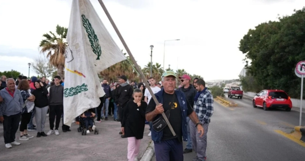 Η παρέλαση των Ρουκετατζήδων