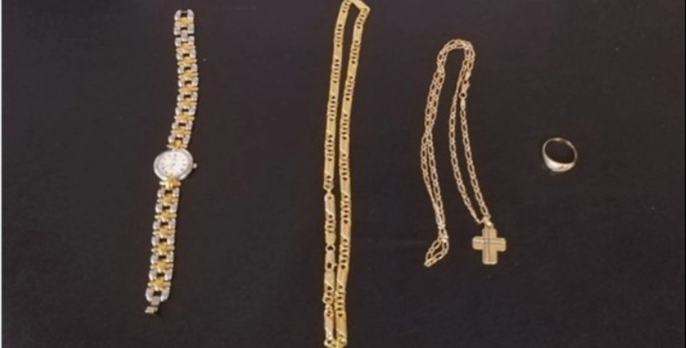 Κοσμήματα από τηλεφωνική απάτη