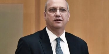 Γιάννης Οικονόμου
