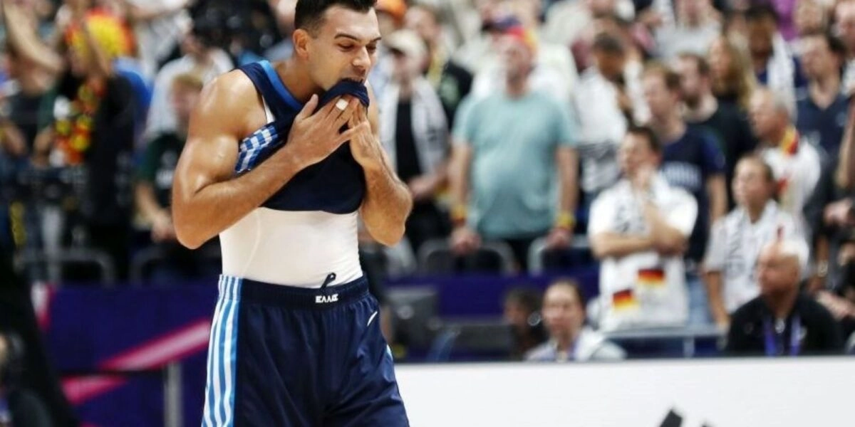 Κώστας Σλούκας