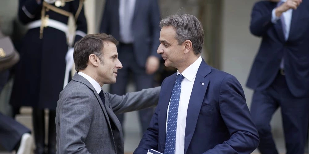 Ο Κυριάκος Μητσοτάκης και ο Εμμανουέλ Μακρόν