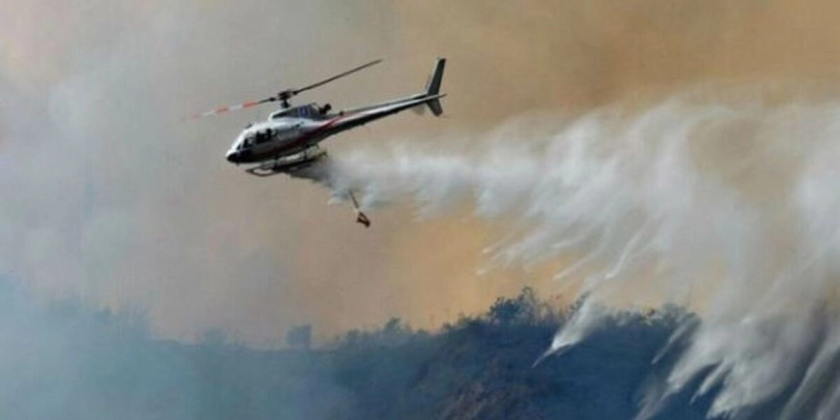 Σοβαρό πρόβλημα με φωτιές και στη Νάπολη