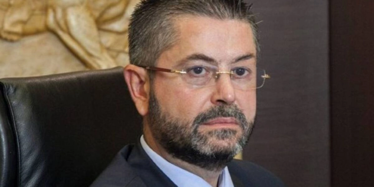 Ο Παύλος Σαράκης διαγράφηκε από τον Βελόπουλο