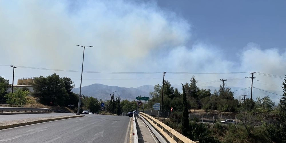 Φωτιά στην Πάρνηθα