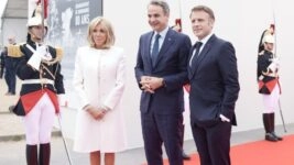 Ο Κυριάκος Μητσοτάκης στην Νορμανδία/ΑΠΕ - ΜΠΕ