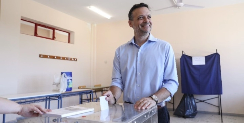 Ο Χάρης Δούκας στην κάλπη