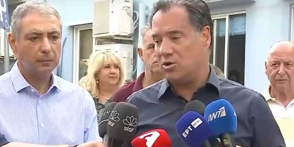 Ο Άδωνις Γεωργιάδης στο Καραμανδάνειο Νοσοκομείο Πατρών