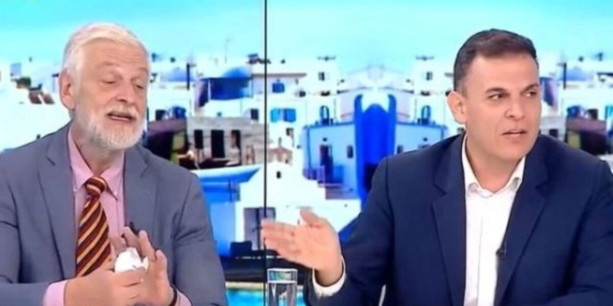 Ένταση μεταξύ Γιάννη Λοβέρδου και Γιώργου Καραμέρου