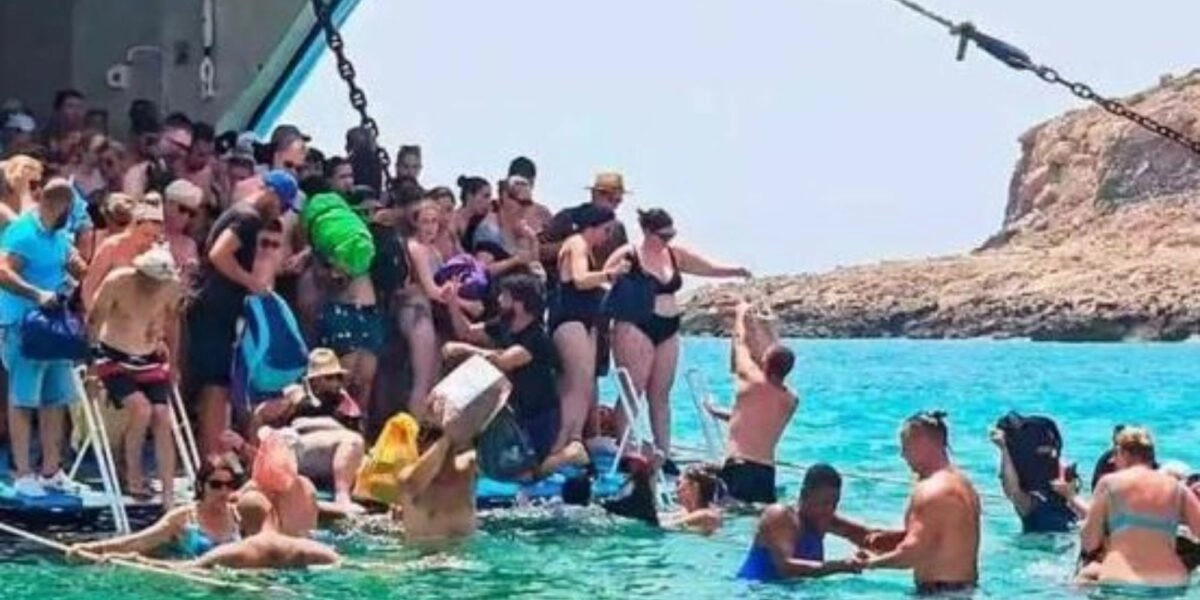 Εικόνες ντροπής στο Μπάλλο