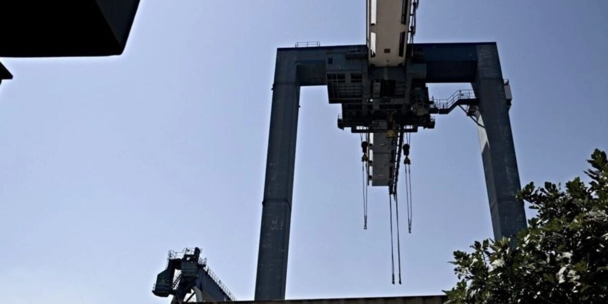 Δυστύχημα στα Ναυπηγεία Ελευσίνας, με έναν νεκρό κι έναν τραυματία