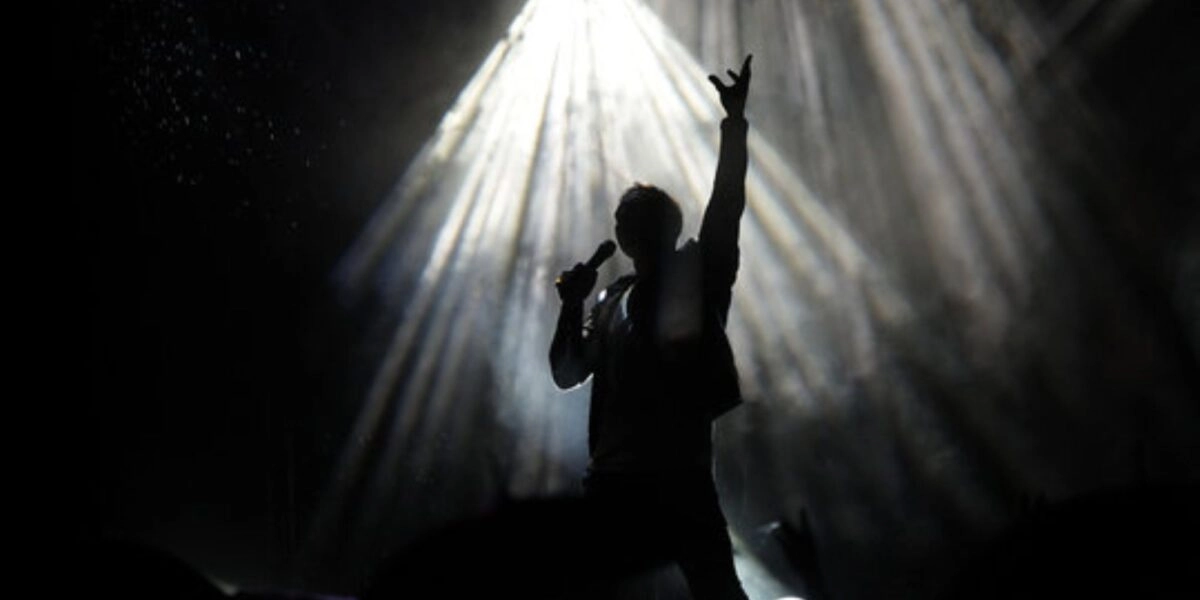 Ο τραγουδιστής κατηγορείται για φοροδιαφυγή 1,5 εκ. ευρώ