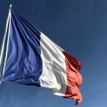 Παρέμβαση χιλίων Γάλλων ιστορικών κατά τις ακροδεξιάς στις αυριανές εκλογές - Ψηφίζουν σήμερα τα υπερπόντια εδάφη
