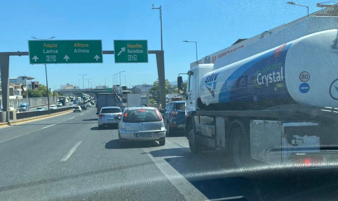 Κίνηση στον Κηφισό στην έξοδο για Κόρινθο