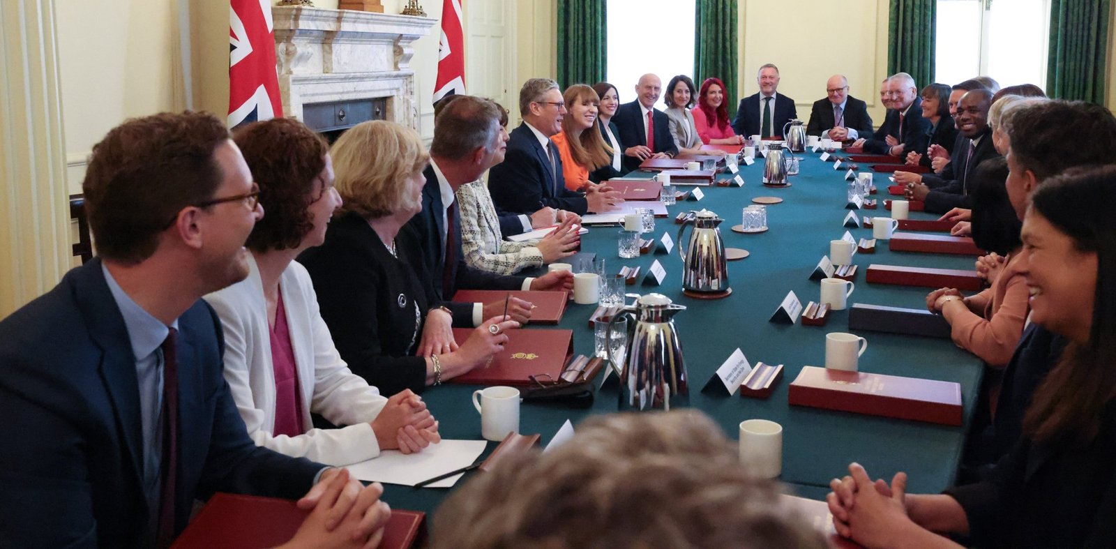 Σηκώνει τα μανίκια ο νέος Πρωθυπουργός της Βρετανίας «Τεράστιος όγκος δουλειάς που πρέπει να γίνει»
