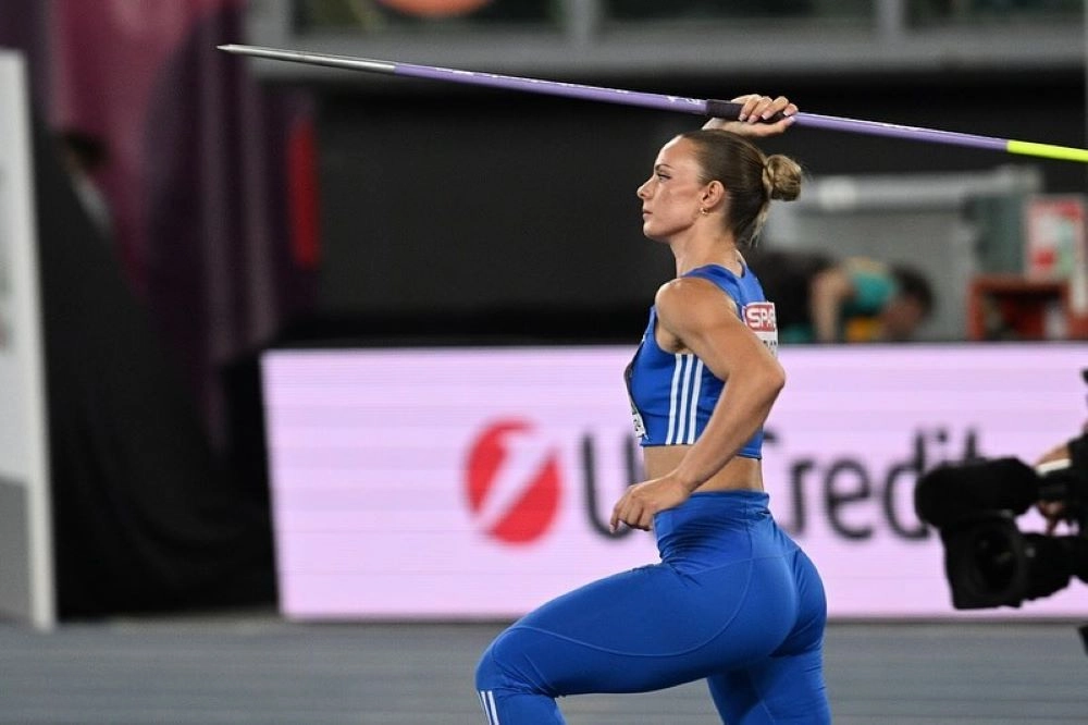 Ελίνα Τζένγκο