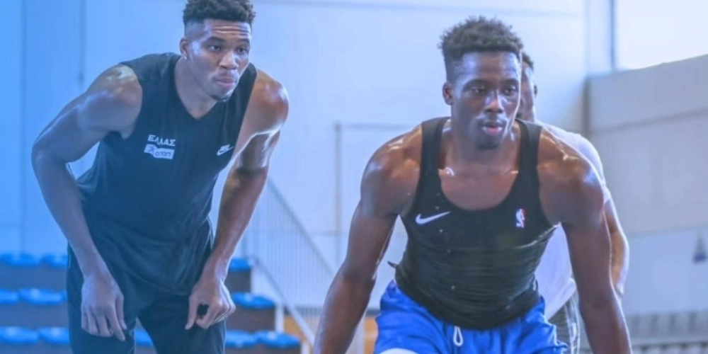 Άλεξ Αντετοκούνμπο