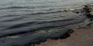 Μολυσμένη παραλία