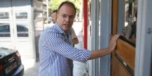 Θανάσης Θεοχαρόπουλος