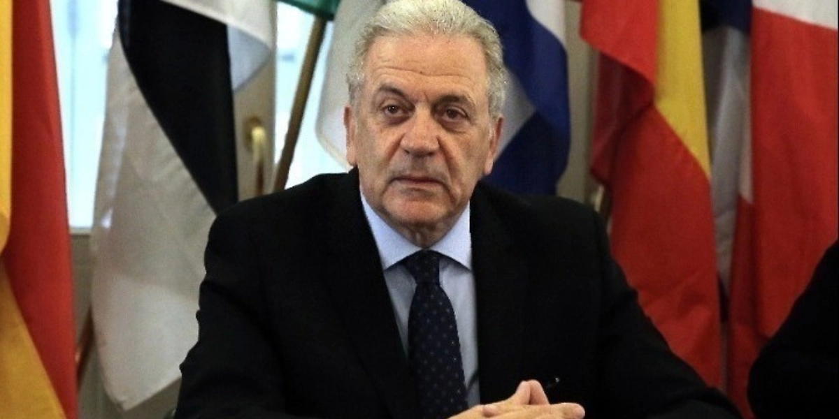 Ο Δημήτρης Αβραμόπουλος