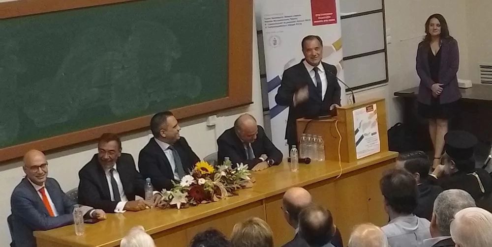 Ο Γεωργιάδης σε εκδήλωση στο Λαϊκό νοσοκομείο