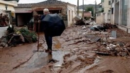 Πλημμύρες στη Μάνδρα