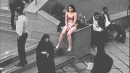 Διαμαρτυρία Ιρανής φοιτήτριας