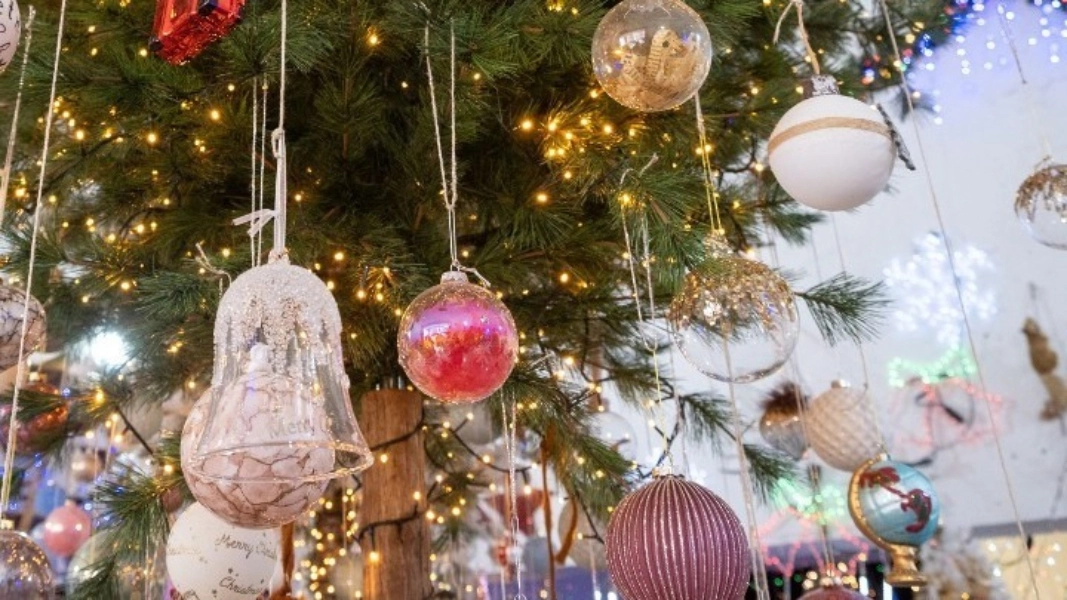 «Είναι ό,τι πιο φρικτό έχω δει»: Σάλος για τη χριστουγεννιάτικη διαφήμιση με ΑΙ της McDonald’s Ολλανδίας που τελικά αποσύρθηκε – δείτε το βίντεο