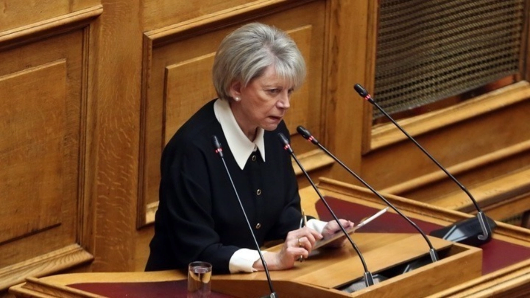 Έλενα Ακρίτα: “Αν ο Πολάκης εκλεγεί Πρόεδρος του ΣΥΡΙΖΑ θα παραδώσω την έδρα μου”