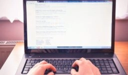 Voucher για tablet και laptop