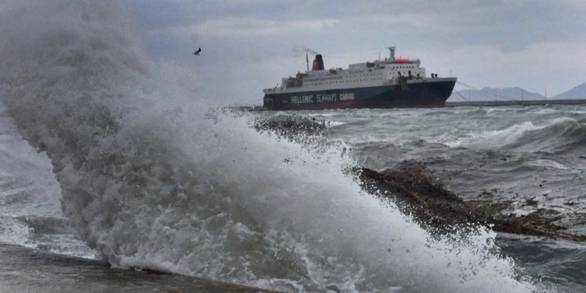 Αττική: Απαγόρευση απόπλου από τα λιμάνια του Πειραιά, της Ραφήνας και του Λαυρίου