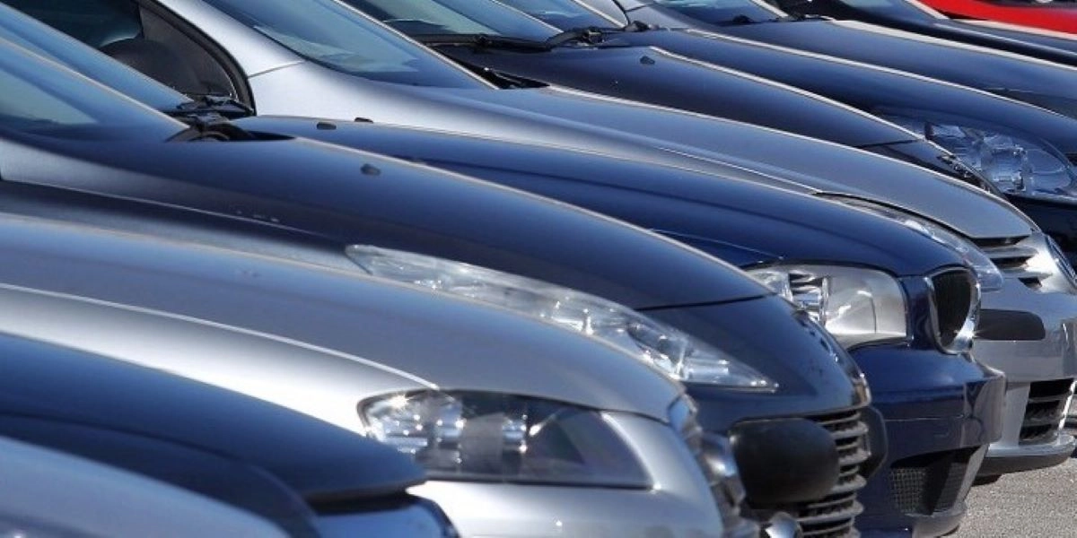 Έρχεται νέο σήμα στα αυτοκίνητα -Τι σημαίνει το «T», ποιοι πρέπει να το κολλήσουν