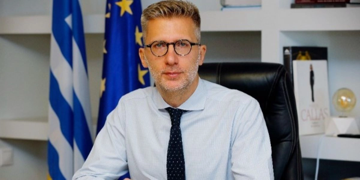 Σκέρτσος: Τρία ερωτήματα και μία απάντηση για το Μνημείο του Αγνώστου Στρατιώτη