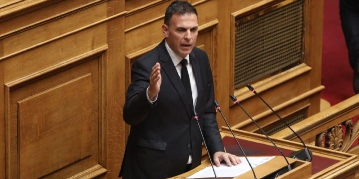 Καραμέρος: “Υπάρχει έλλειμμα ηγετικότητας” – Το σχόλιο μετά τις αιχμές Τσίπρα για τις ηγεσίες Φάμελλου και Χαρίτση