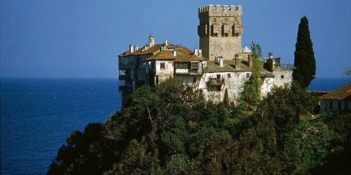 Άγιον Όρος: Ουκρανοί στρατιώτες επισκέπτονται τα μοναστήρια για ψυχολογική θεραπεία