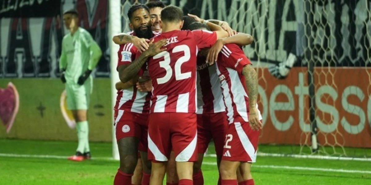 Πανσερραϊκός-Ολυμπιακός 0-4: Υγιεινός «περίπατος» για τους Πειραιώτες στις Σέρρες και… μοναξιά στην κορυφή