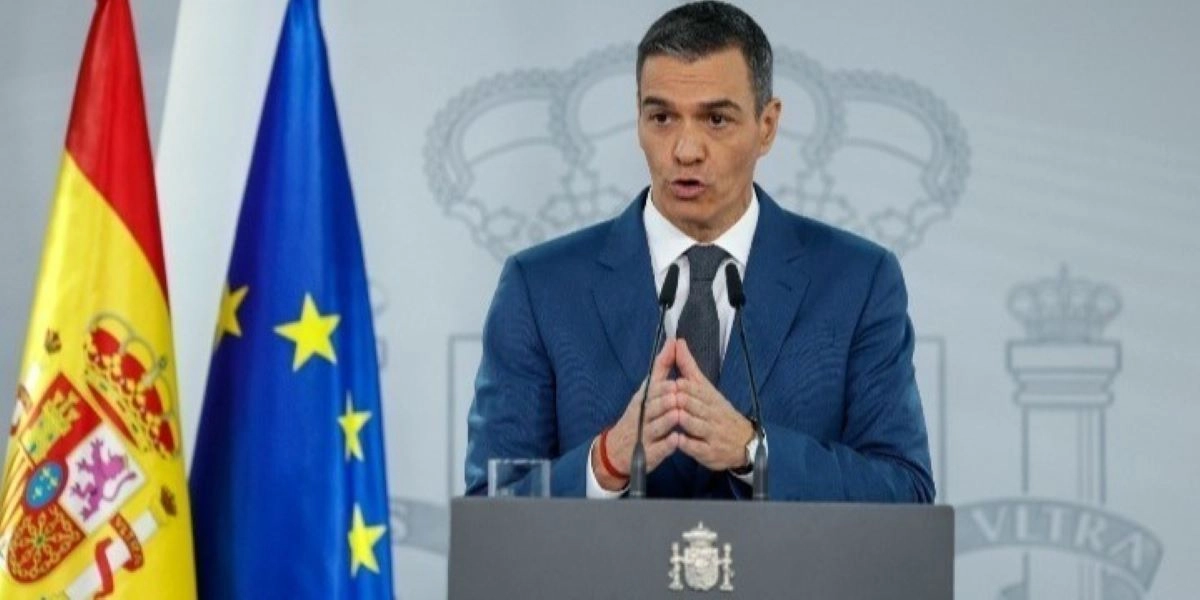 Σάντσεθ: Η διεθνής ακροδεξιά επιτίθεται ανοιχτά στους θεσμούς μας