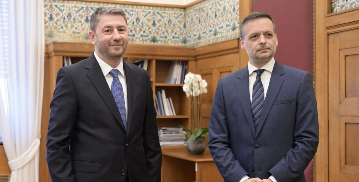Αιχμές Δούκα εναντίον Ανδρουλάκη για αποκλεισμούς στελεχών του ΠΑΣΟΚ – Ναι στον διάλογο και με το κόμμα Τσίπρα