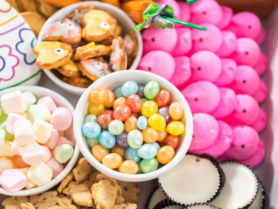 FDA: Βάζει τέλος στην κόκκινη χρωστική Red No.3 που χρησιμοποιείται στα τρόφιμα.-Συνδέεται με καρκίνο σε ζώα