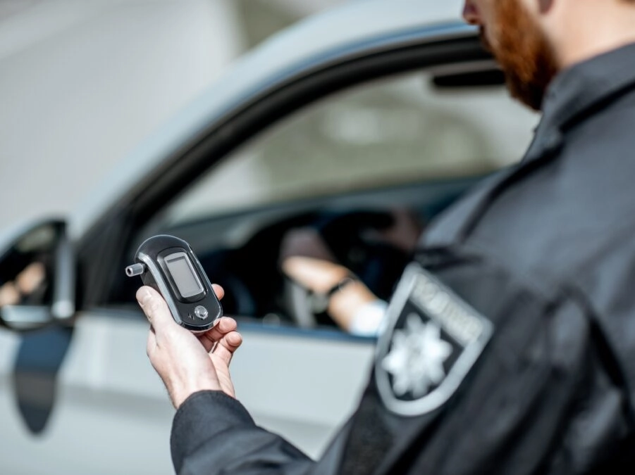 Ελεύθερος με όρους ο μεθυσμένος οδηγός με την χειροβομβίδα στην Κρήτη